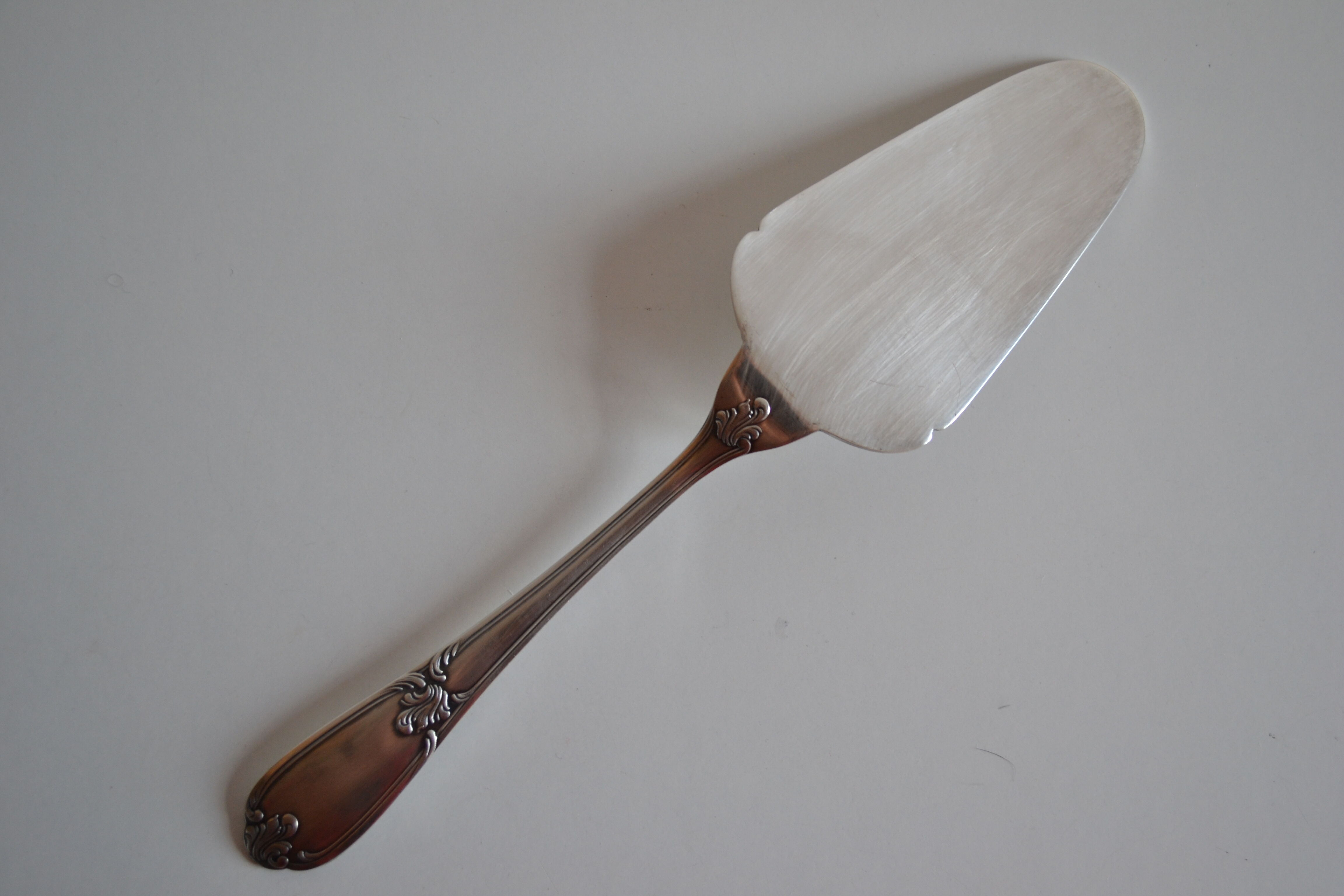 Metal pie shovel argente orfevre frionnet francois louis xv