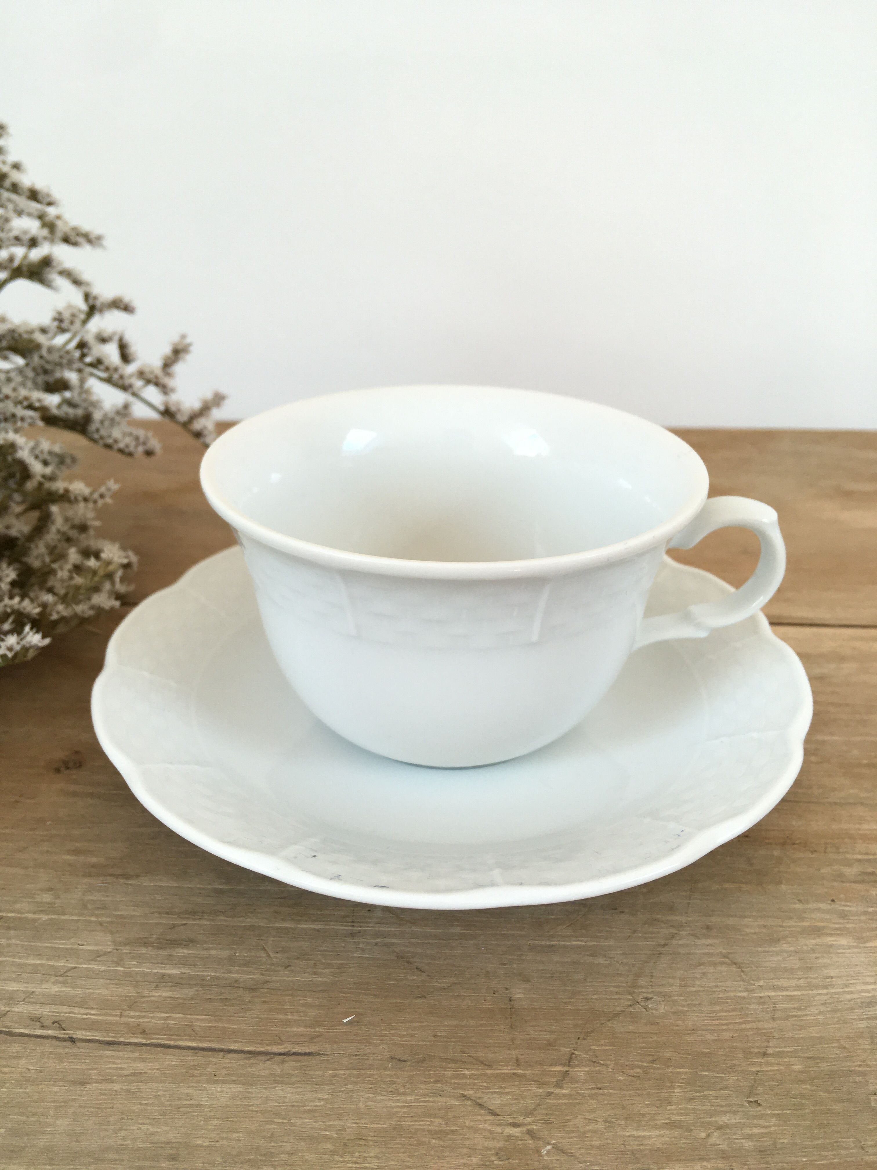 White porcelain tea cups