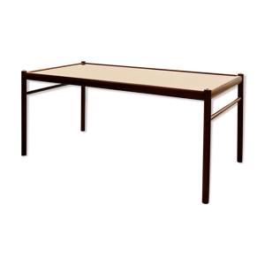 Table basse par Ole Wanscher pour