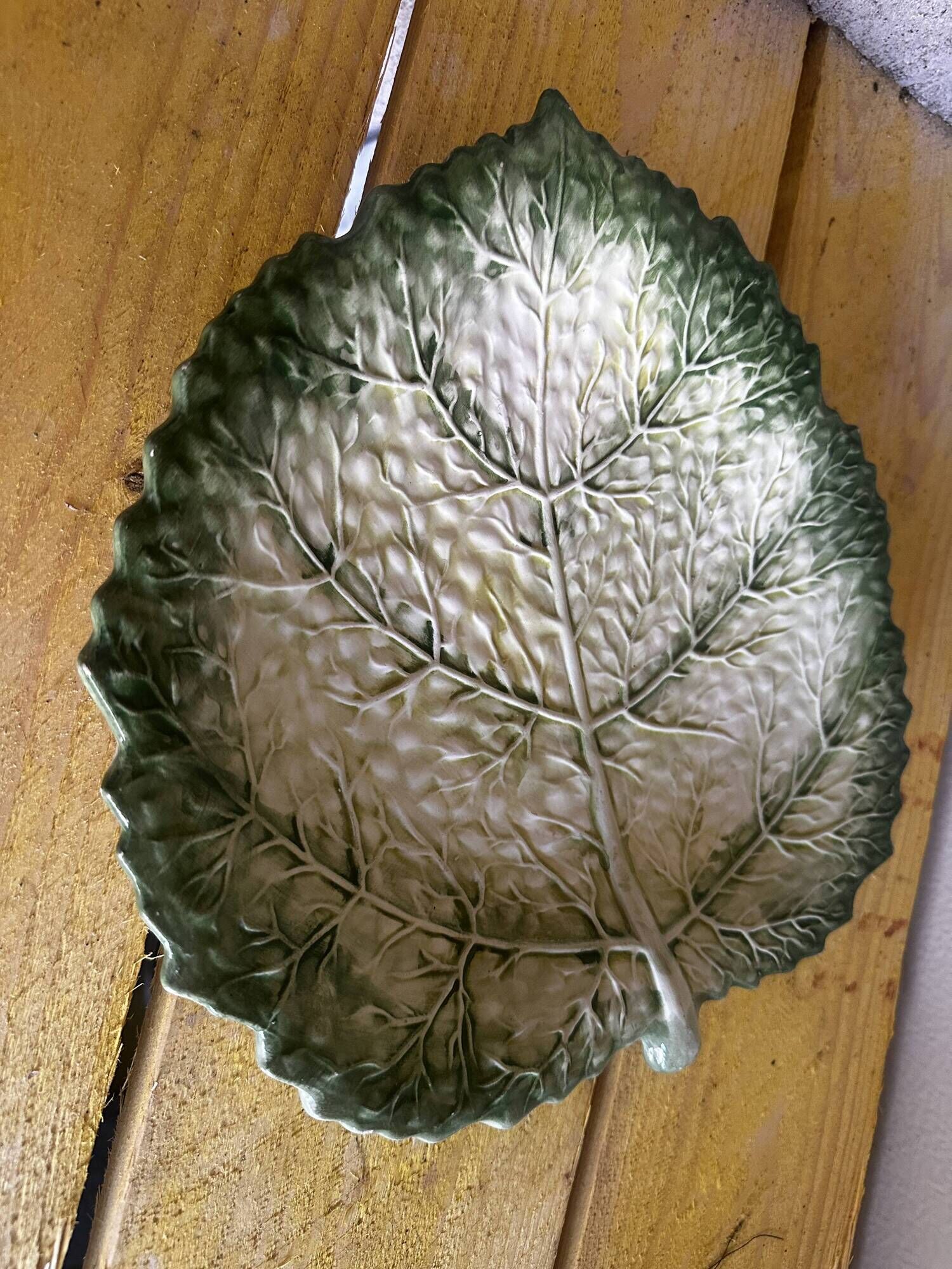 Empty Pocket / Basket / Ceramic Dish Barbotine Cabbage Leaf signed GV