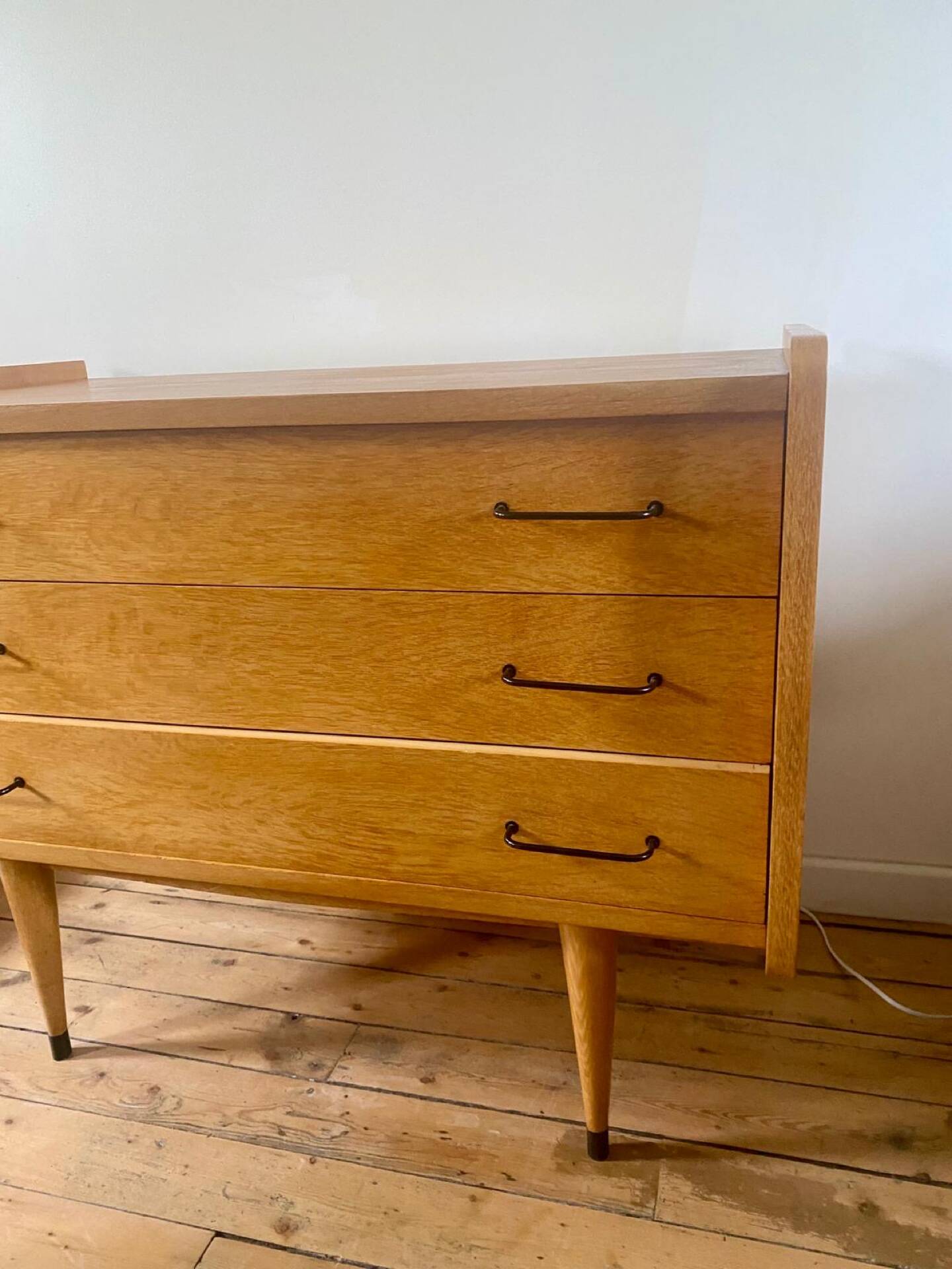 Vintage chest of drawers