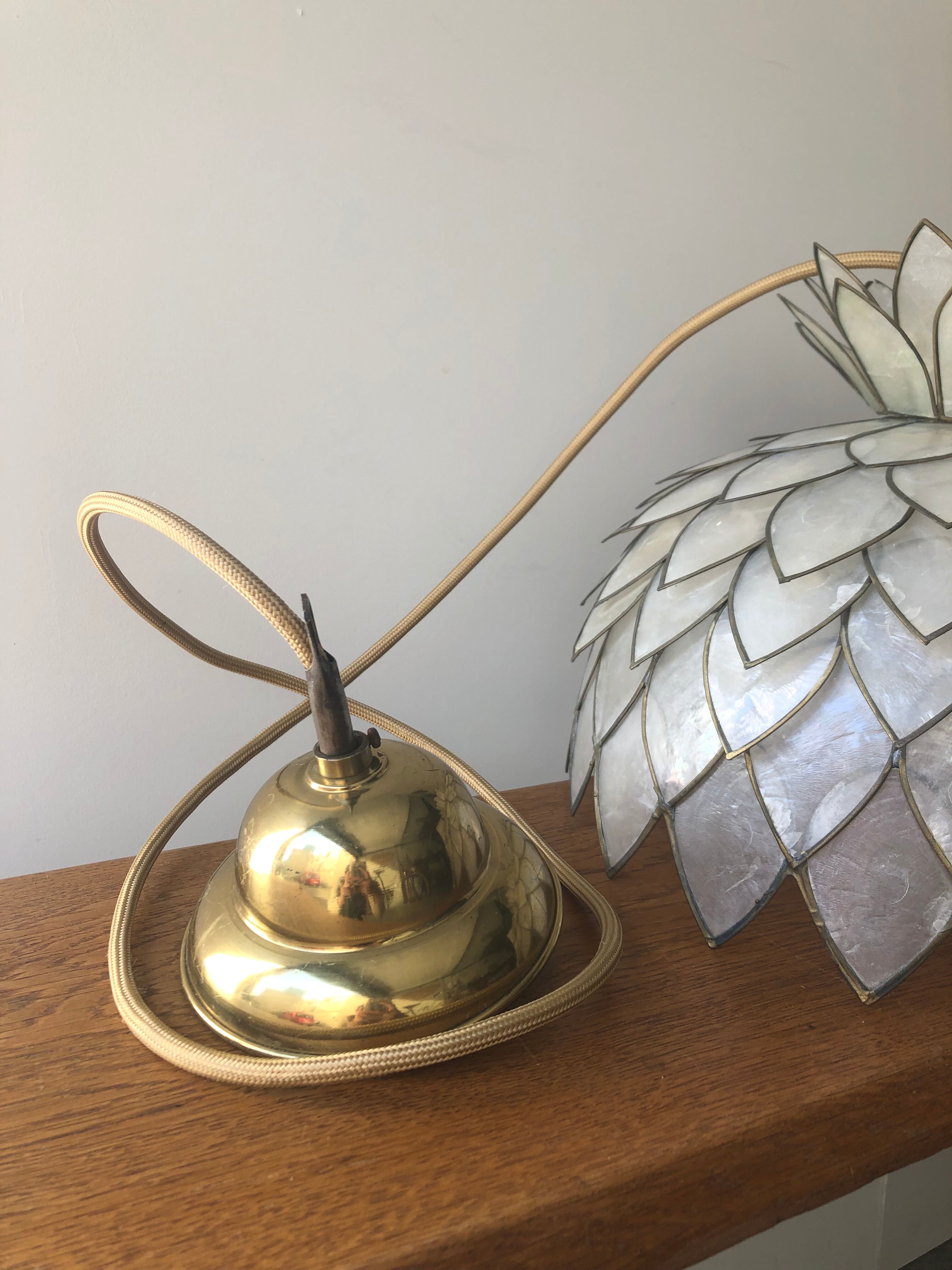 Lotus suspension in mother-of-pearl and brass