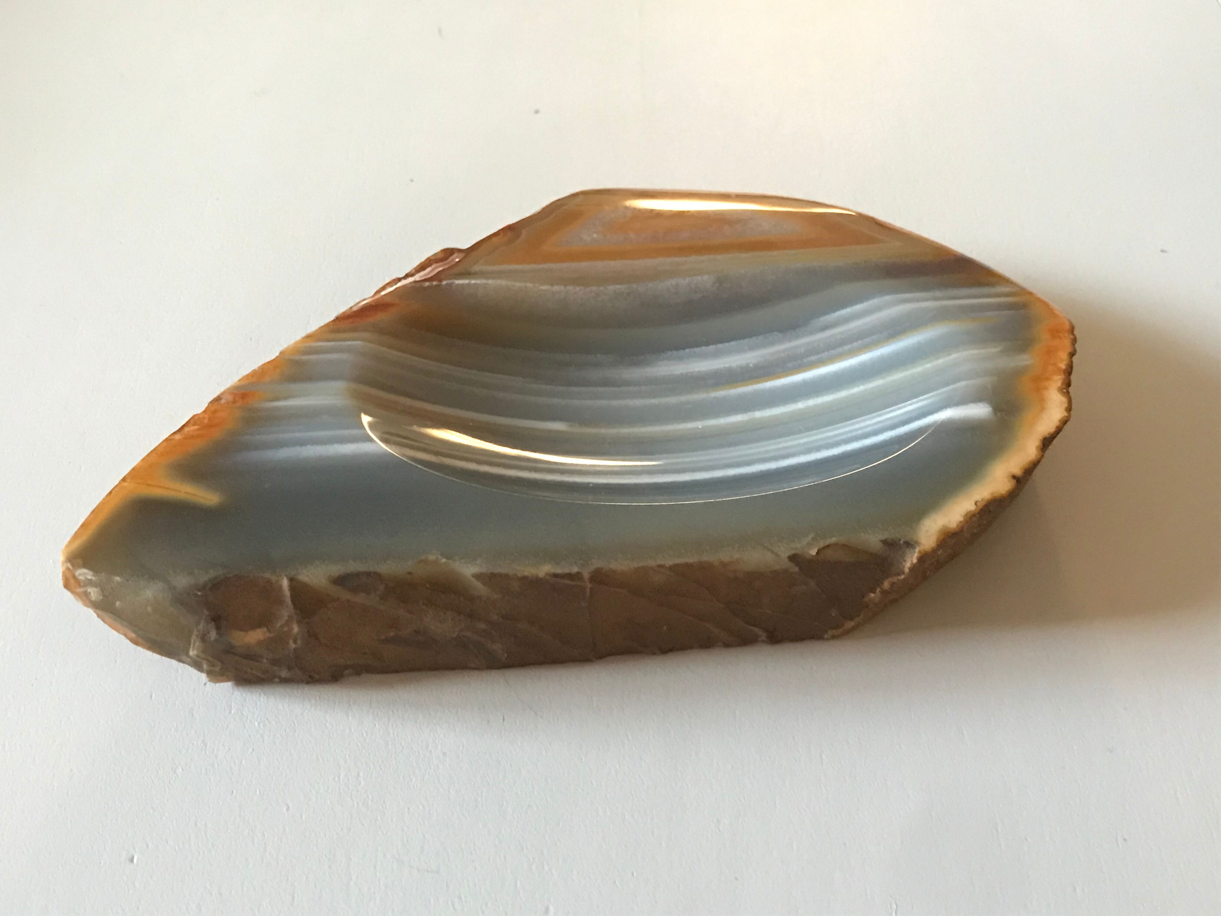 Ashtray in agate