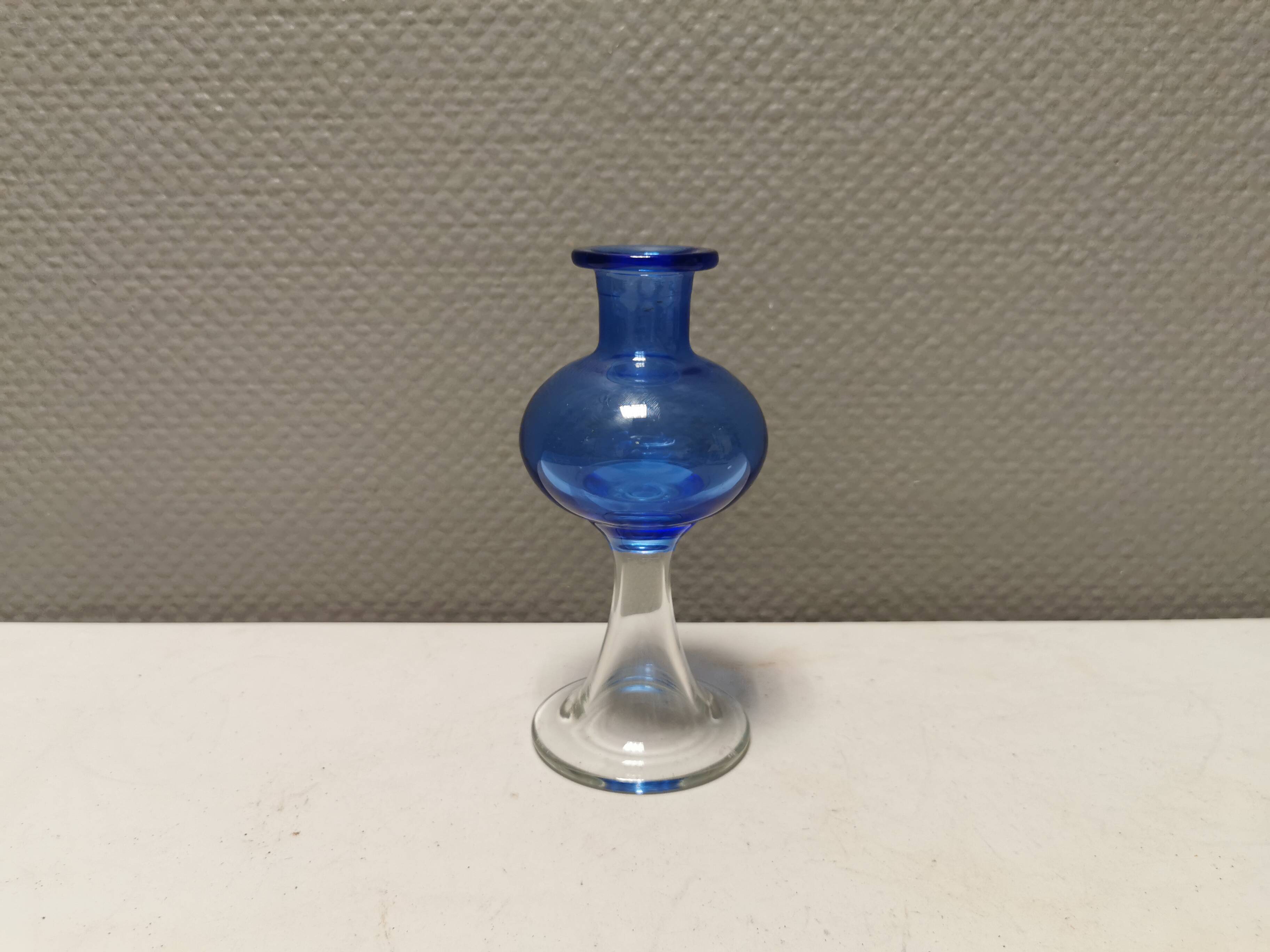 Vase with trumpet-shaped foot, in translucent and blue glass, model Lagune, 1974.