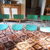 Stretch table set in formica and 4 chairs