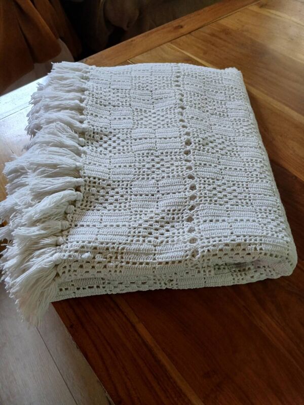 Dessus de lit/ plaid ancien crochet