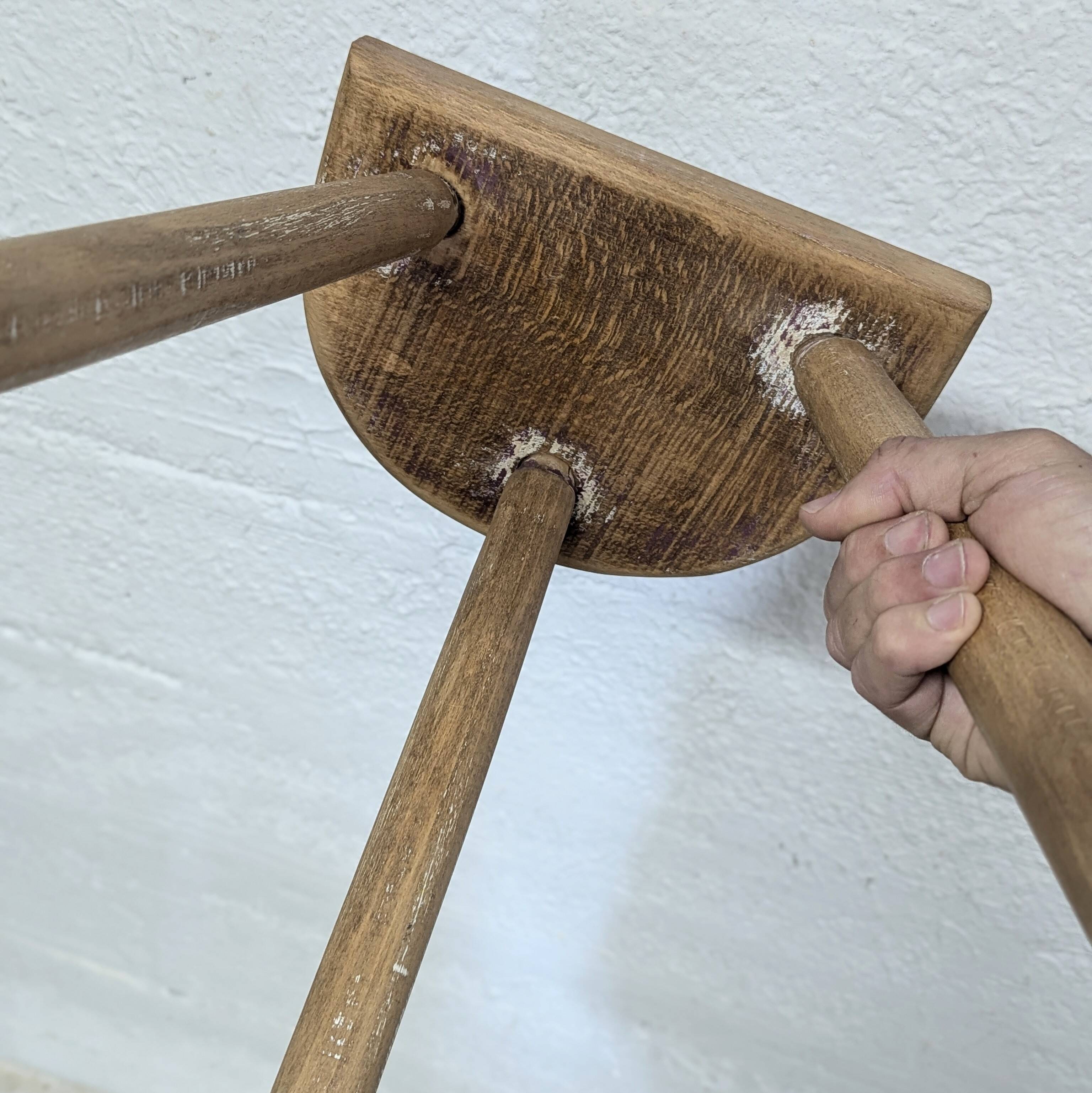 Tripod cowherd stool