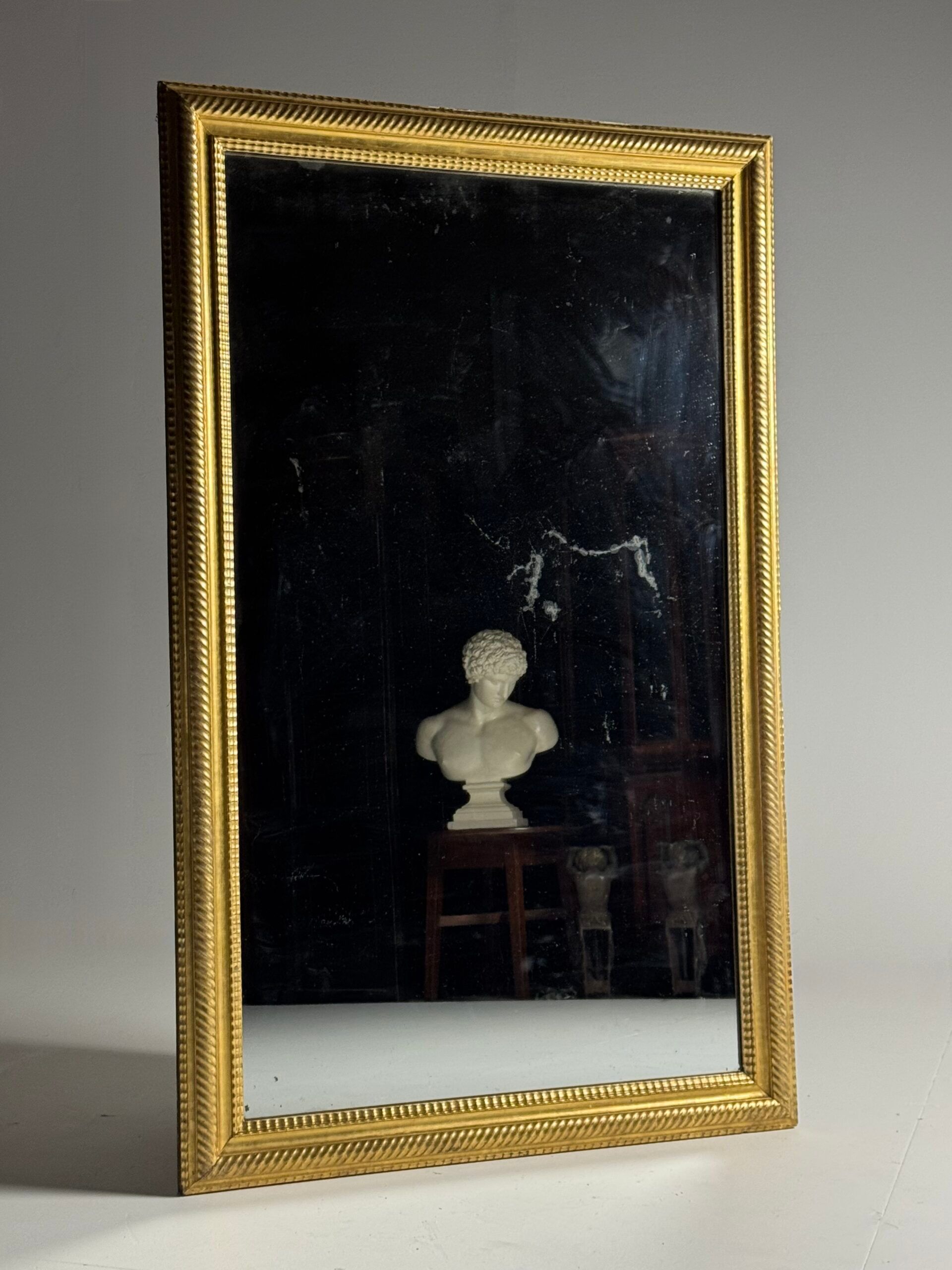 Miroir à cadre ondulé français 187 cm