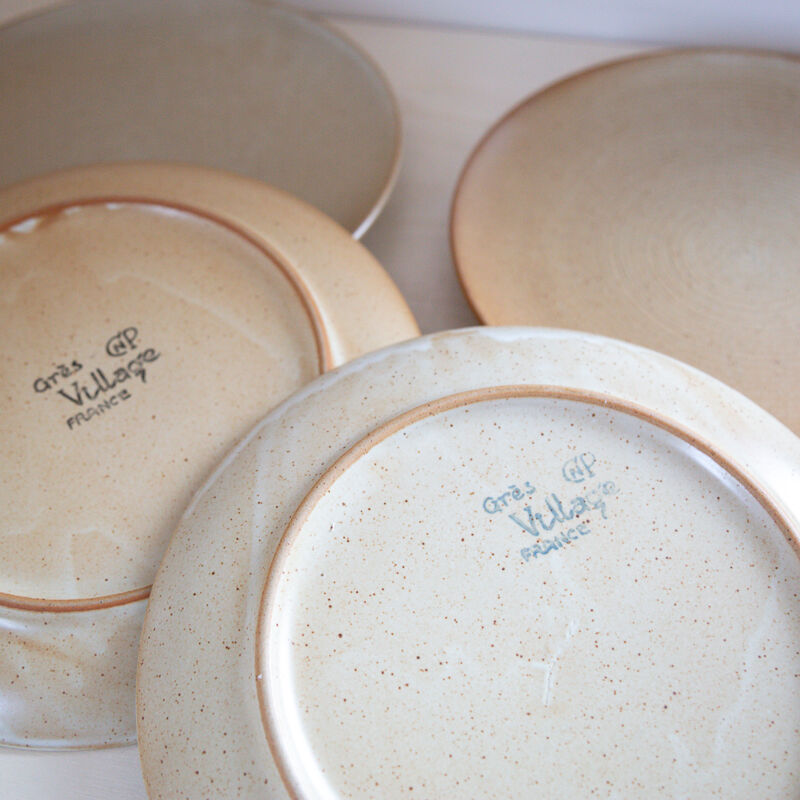 4 flat plates gres village France