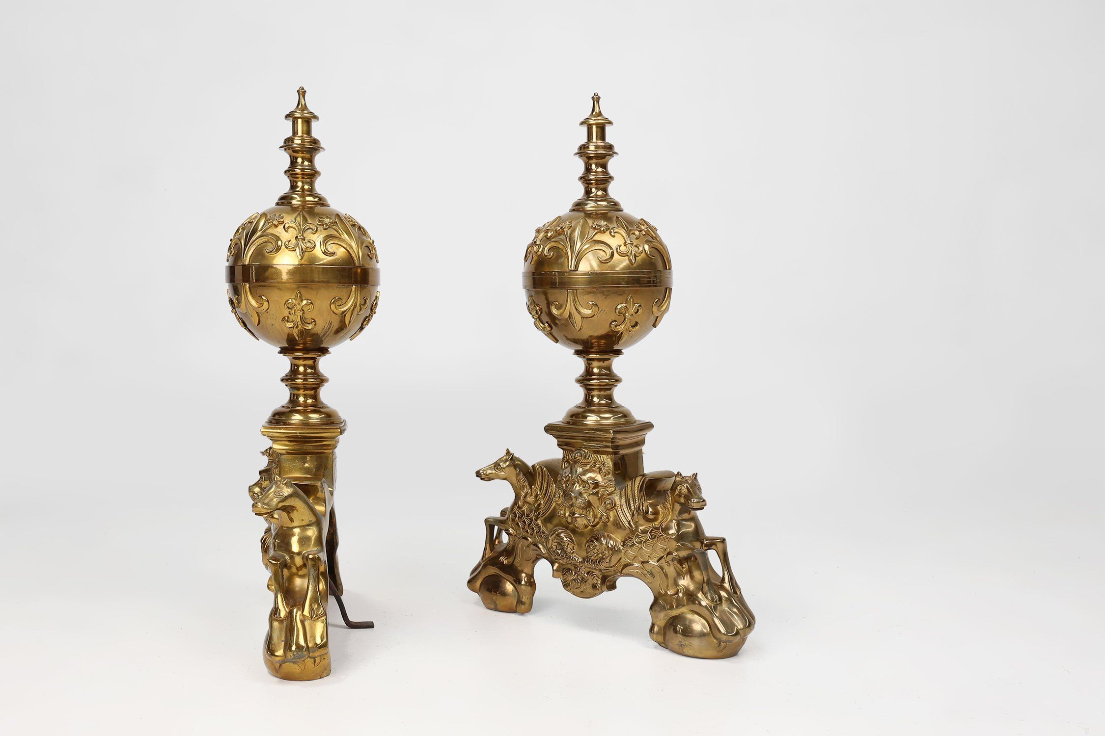 Large 20th Century Neo-Classical Copper Firebucks, France, 1940, Set of 2