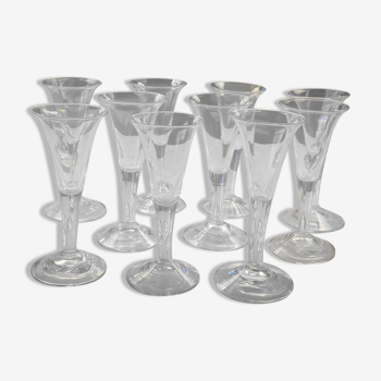 Set of 10 crystal walking glasses, eighteenth period, very beautiful condition.