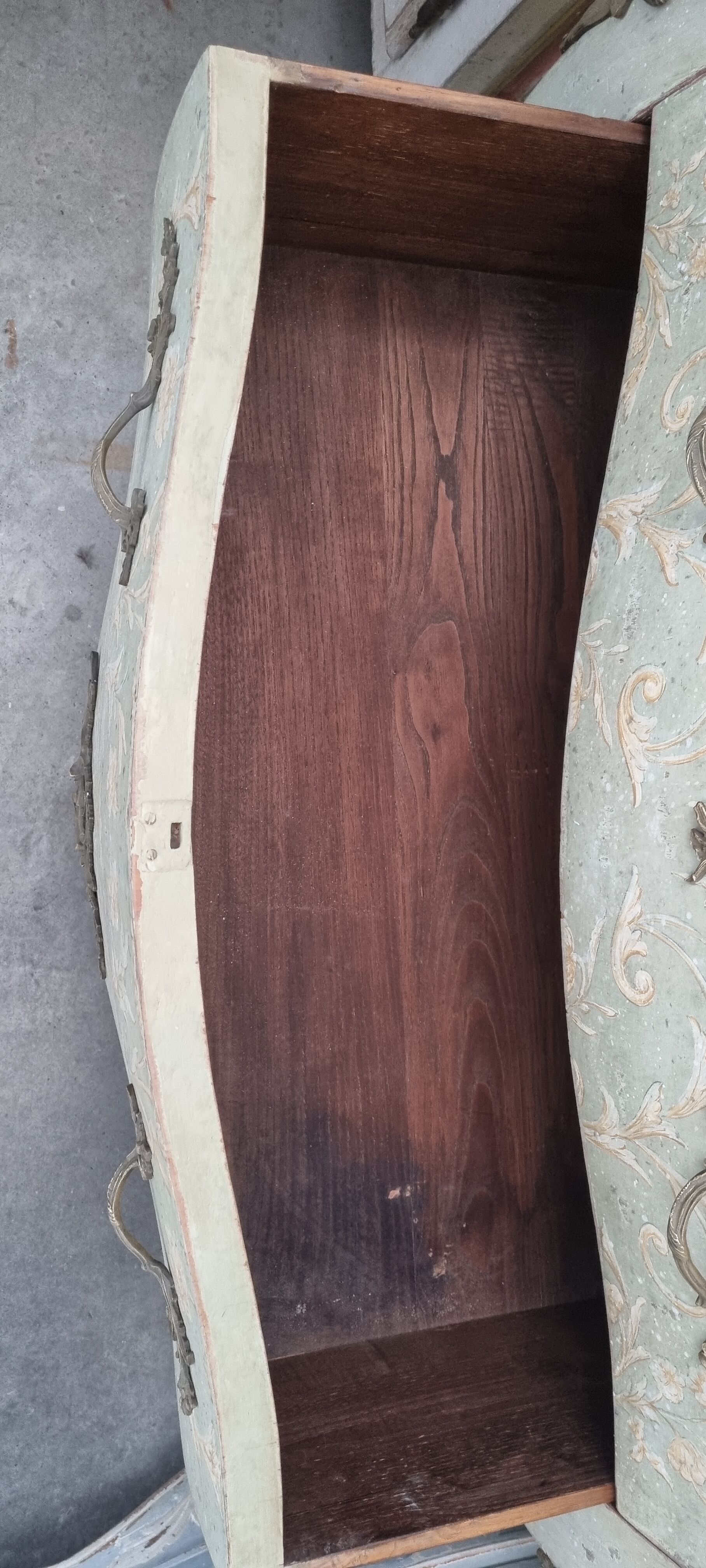 Commode Reveloise 20th