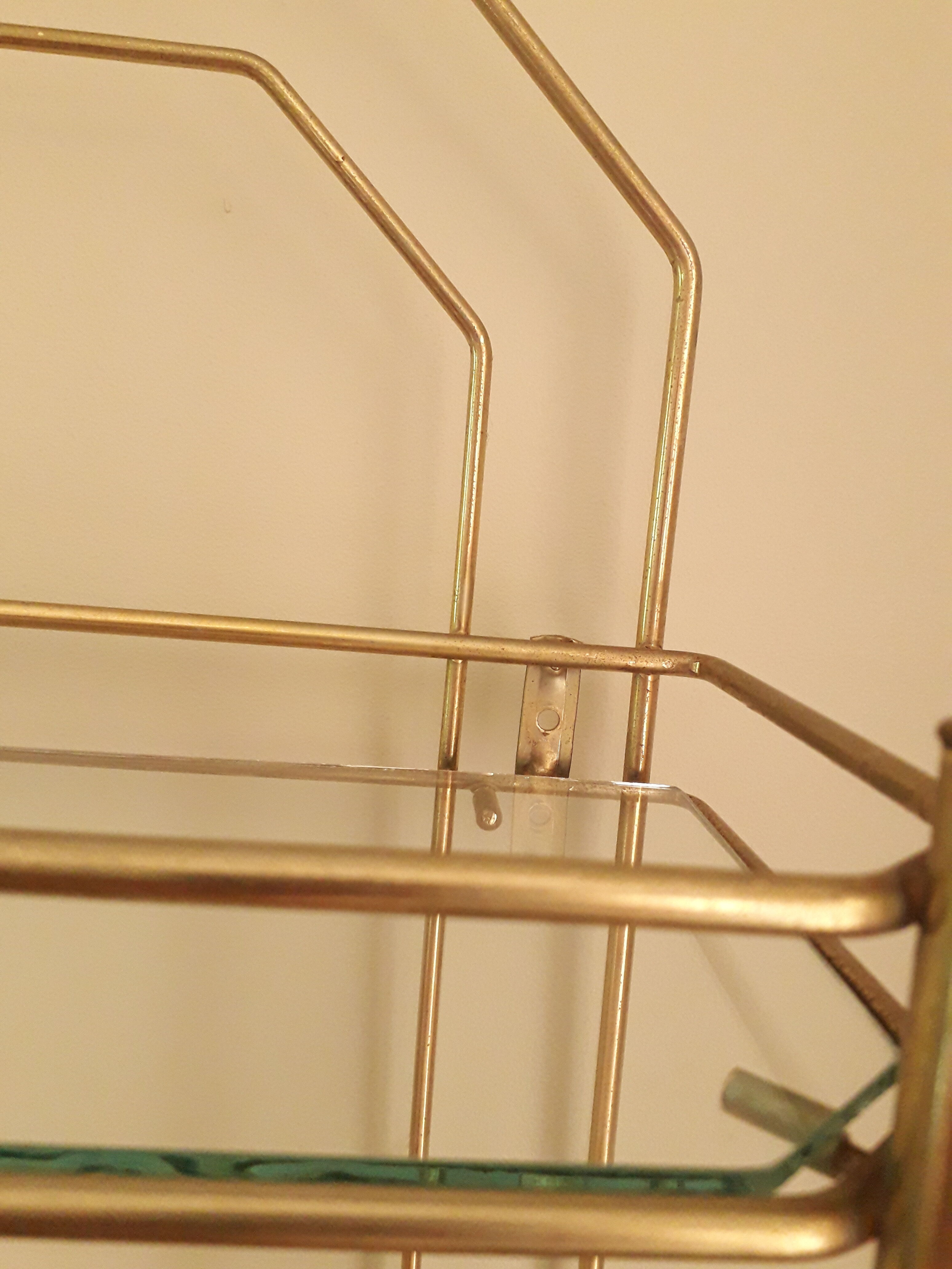 Wall floor gold metal