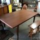 Table scandinave