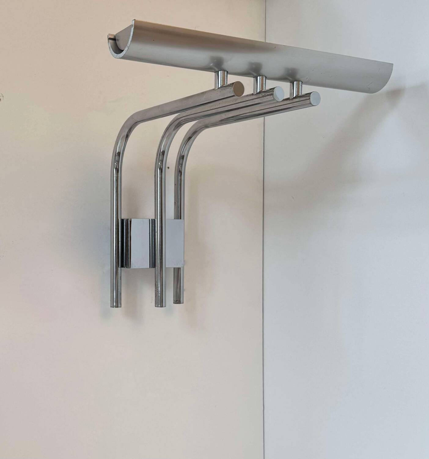 Vintage wall light 20581, chrome metal, by Verre Lumière Studio France 1978