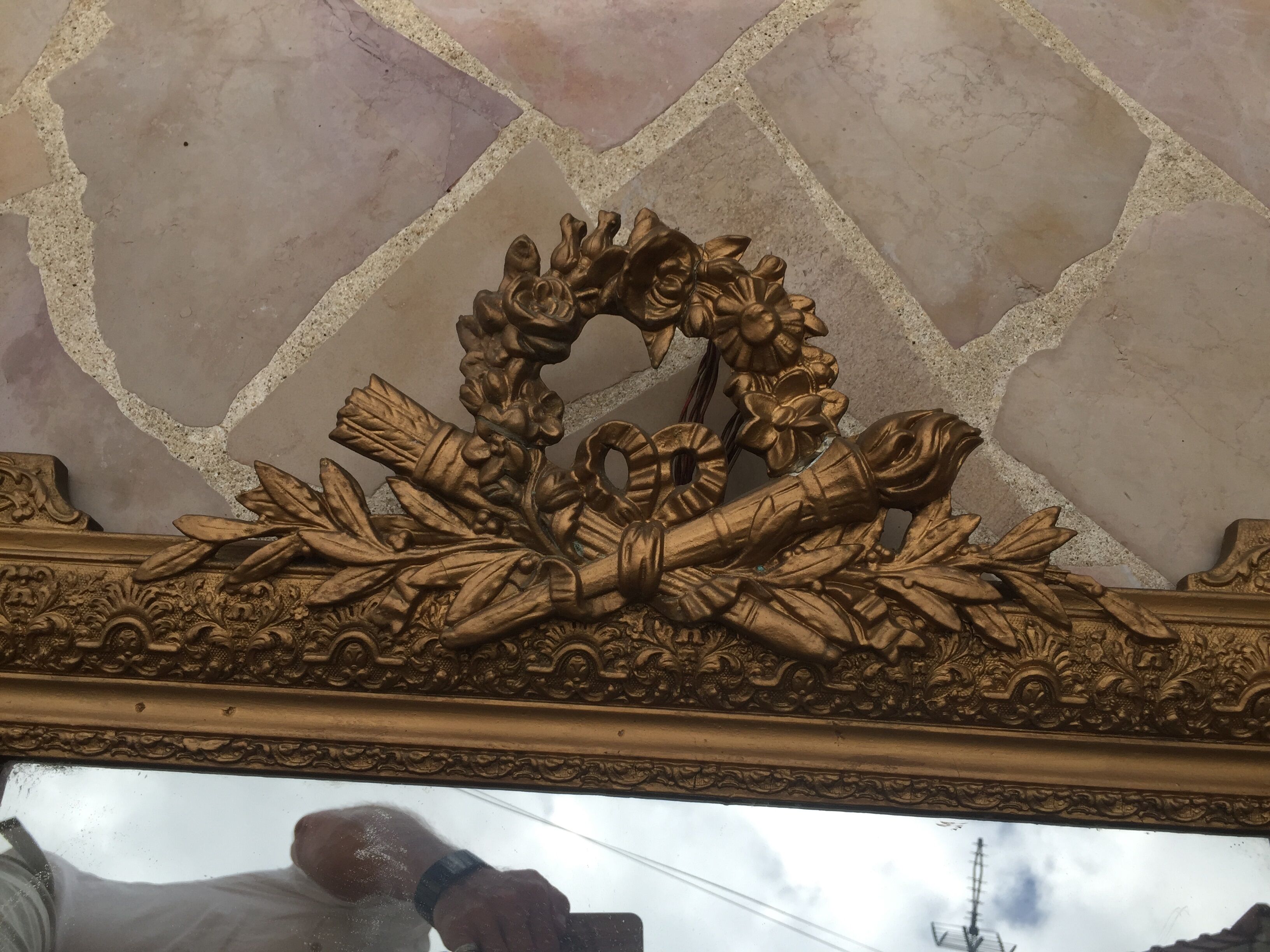 Old mirror in gilded wood and stucco 120 x 85 cm