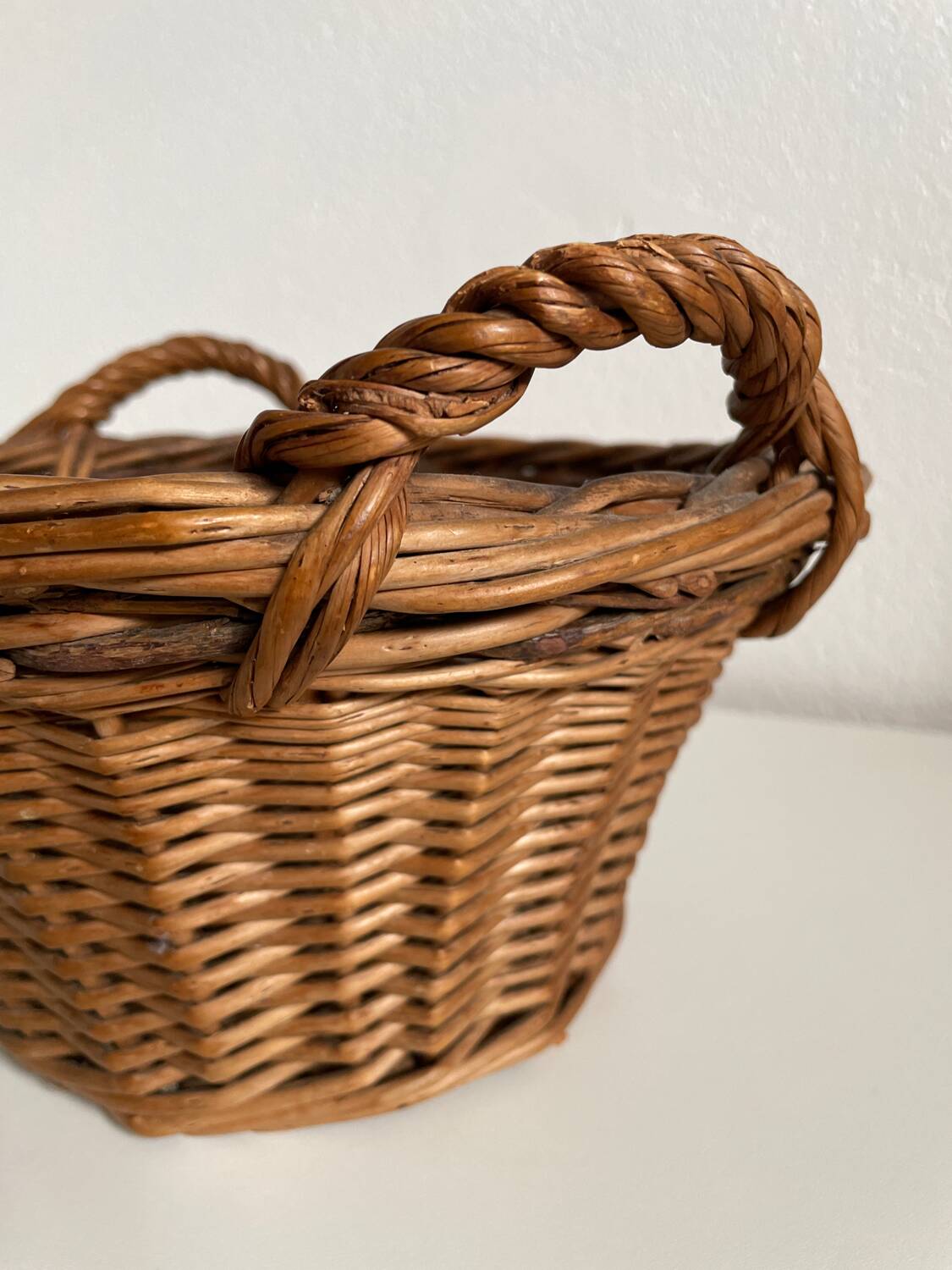 Corbeille osier ancienne