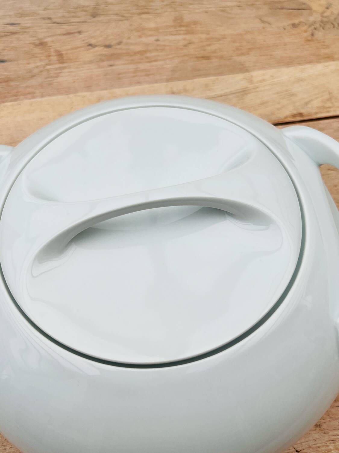 Royal Limoges Epsilon soup tureen