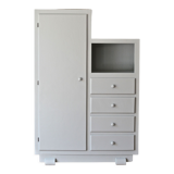 Asymmetrical cabinet