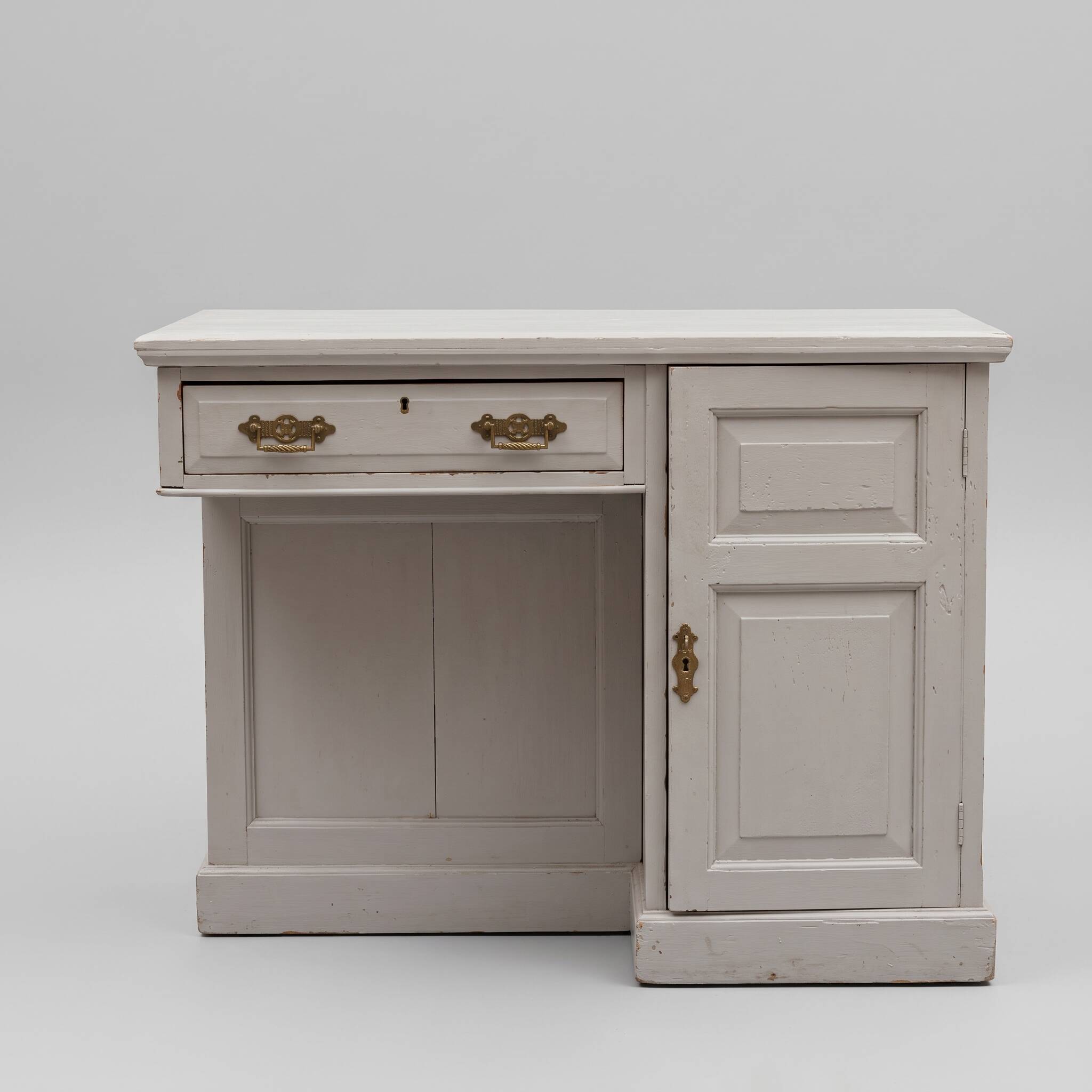 Antique solid wood desk – Country / shabby chic style – 1 drawer and 2 cupboards
