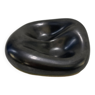 Ceramic pocket emptier