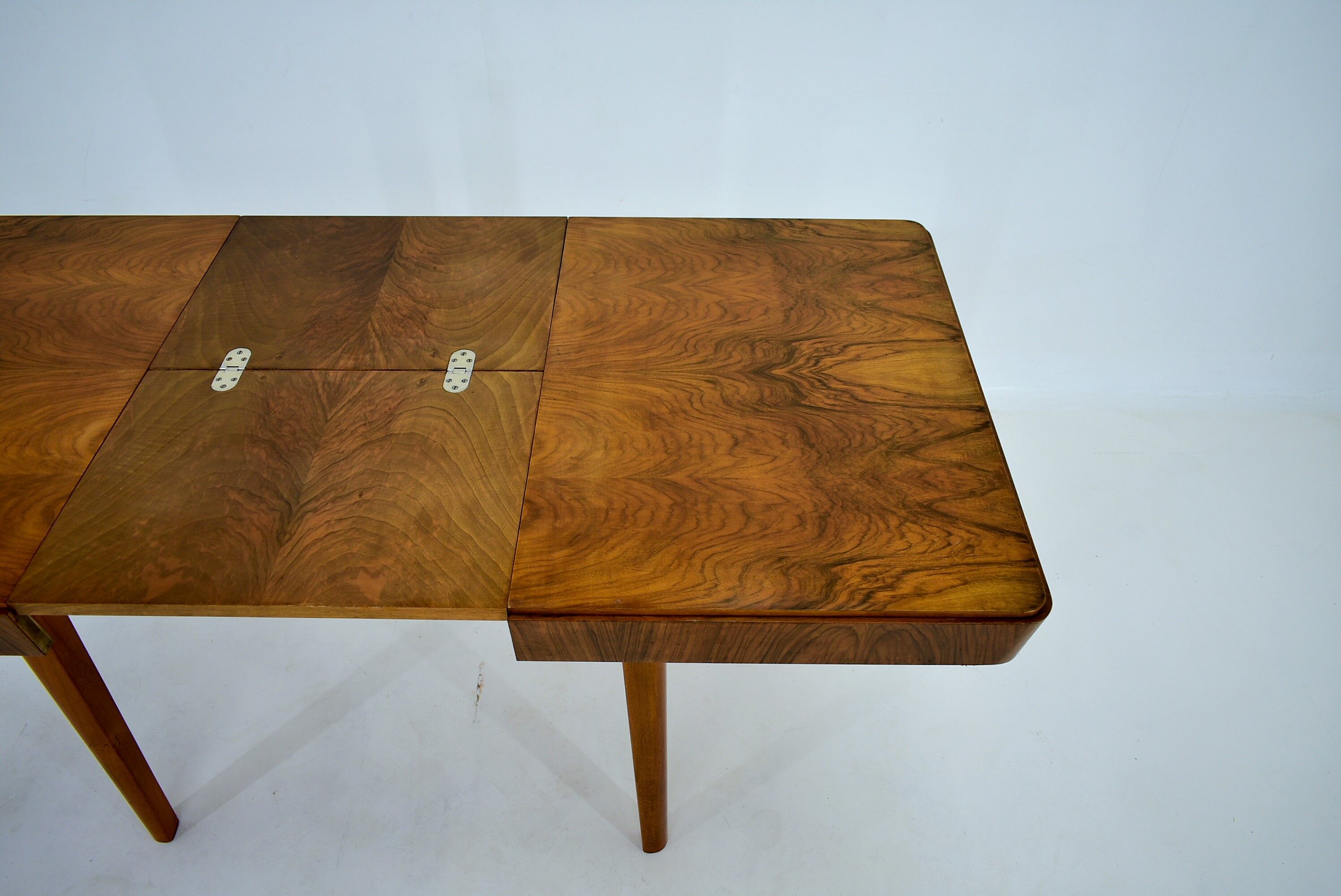 Table à manger extensible Jindřich Halabala pour UP Zavody, années 1950