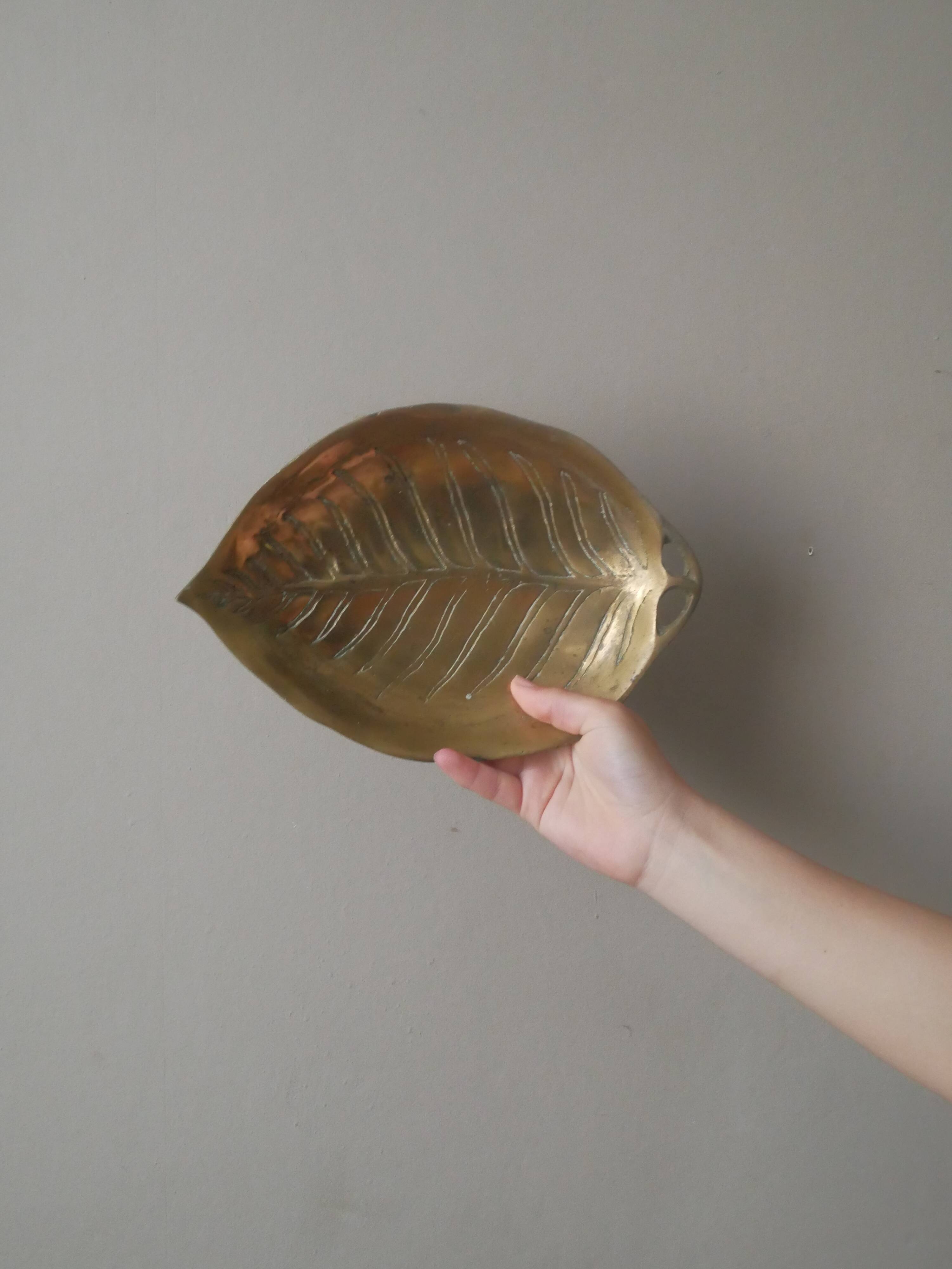 Empty pocket organic shape in brass gold metal bohemian country decoration