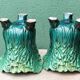 Paire de cache pots en barbotine, feuilles de chou