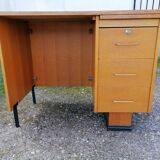 SMALL OFFICE. VINTAGE