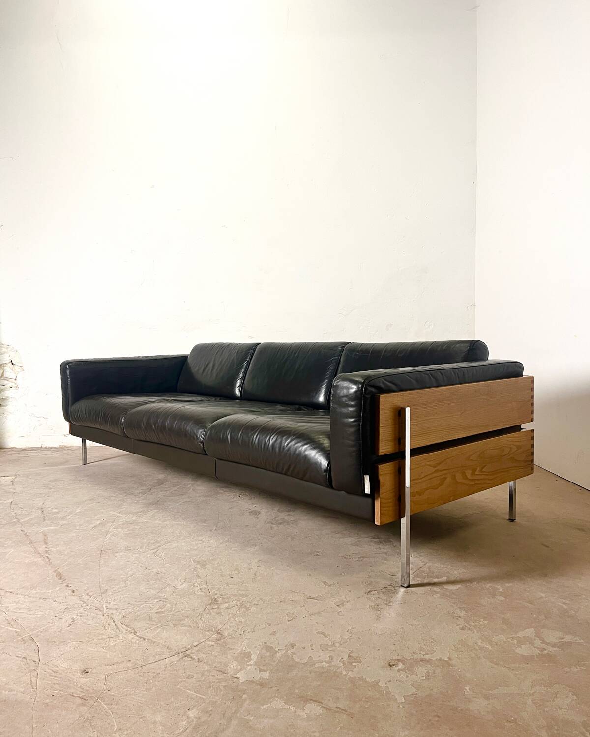 Canapé “Forum” par Robin Day pour Habitat – cuir chocolat, 1990