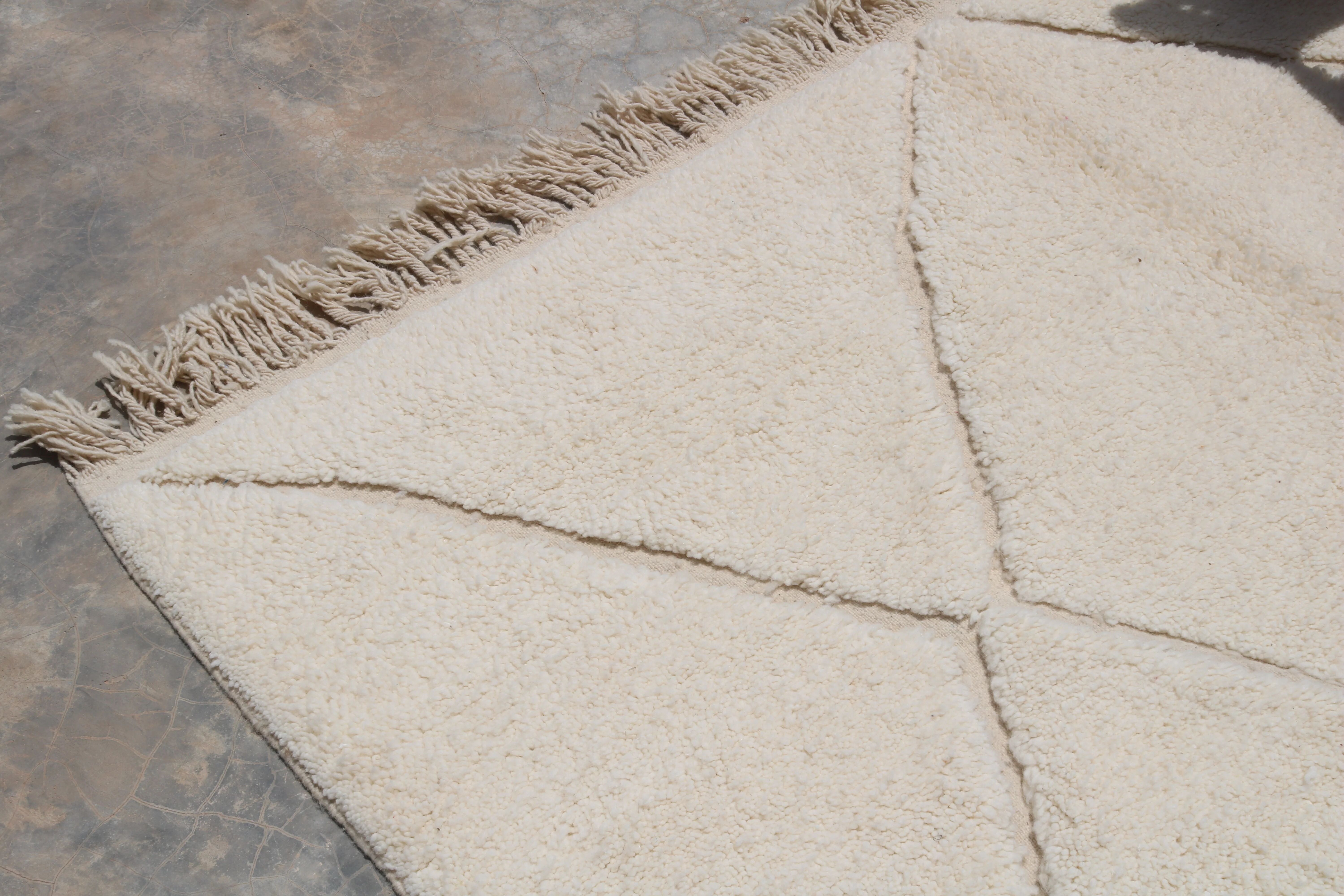 Grand tapis Beni Ouarain, 315 x 215 cm - G1027