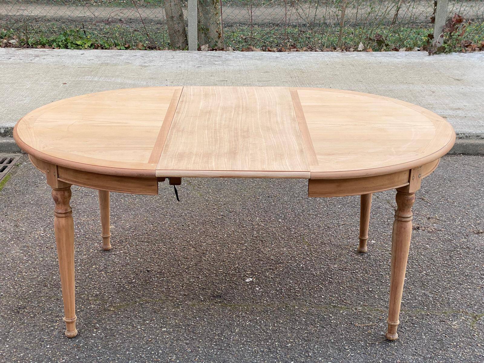 Table à manger ronde extensible rénovée Louis Philippe 120-220cm 19ème