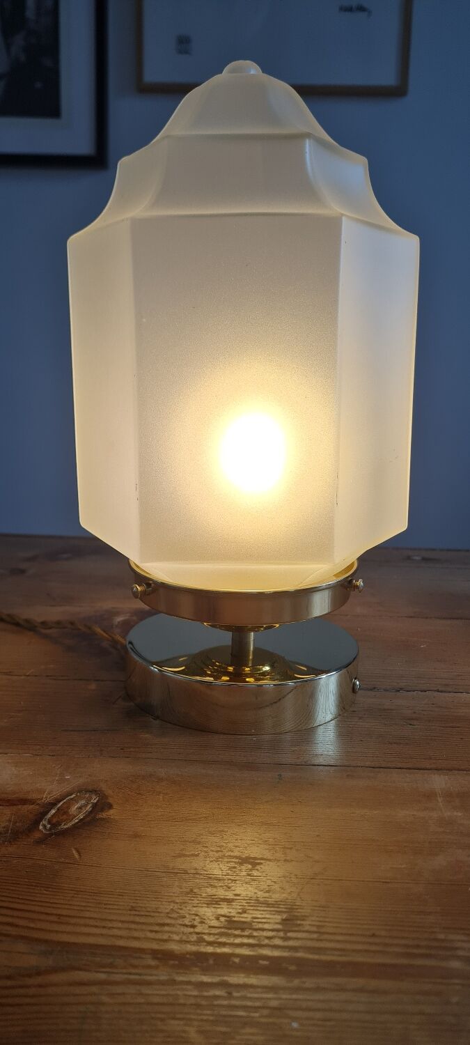 Table lamp skyscrapper