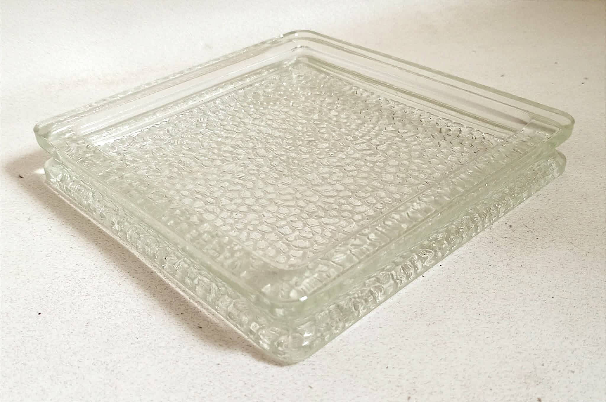 Nevada catch-all tray 1950s moulded glass Saint Gobain 20 x 20 cm