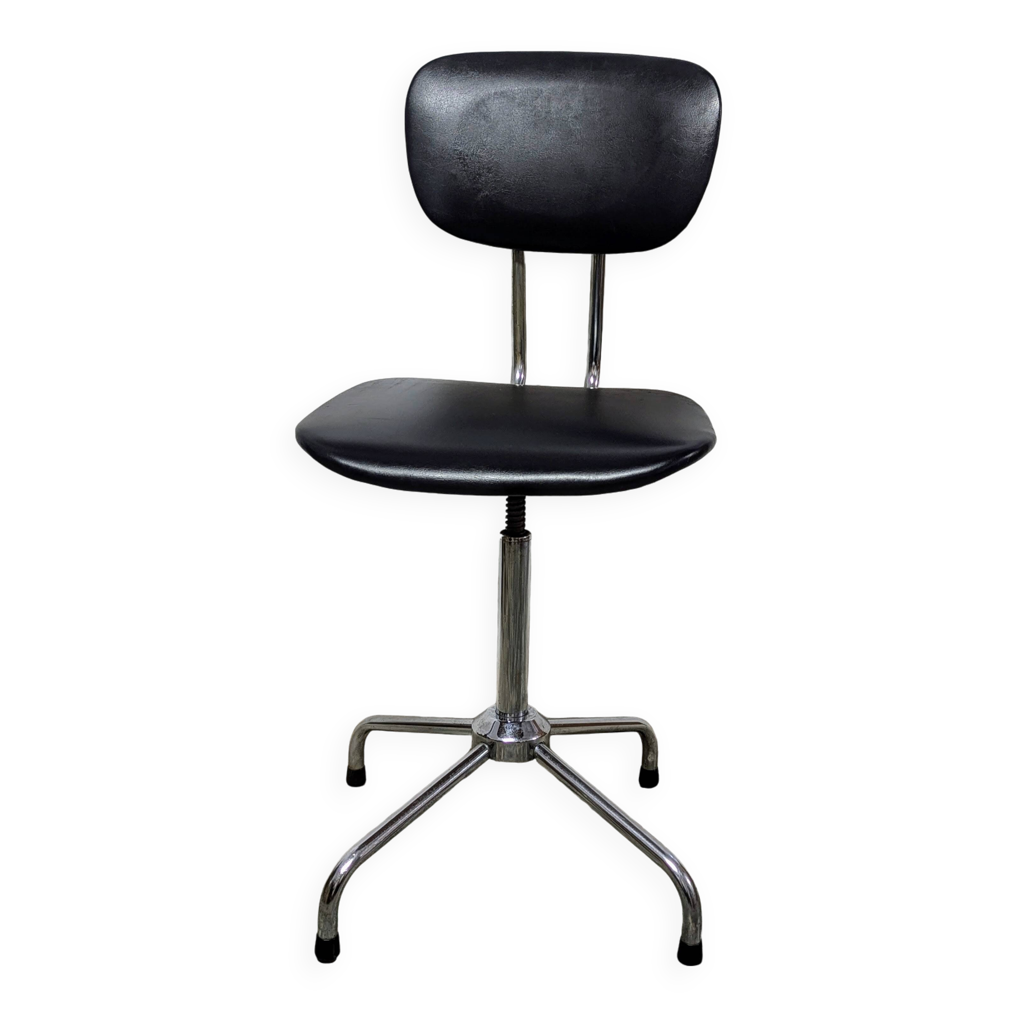 Vintage workshop chair with star base