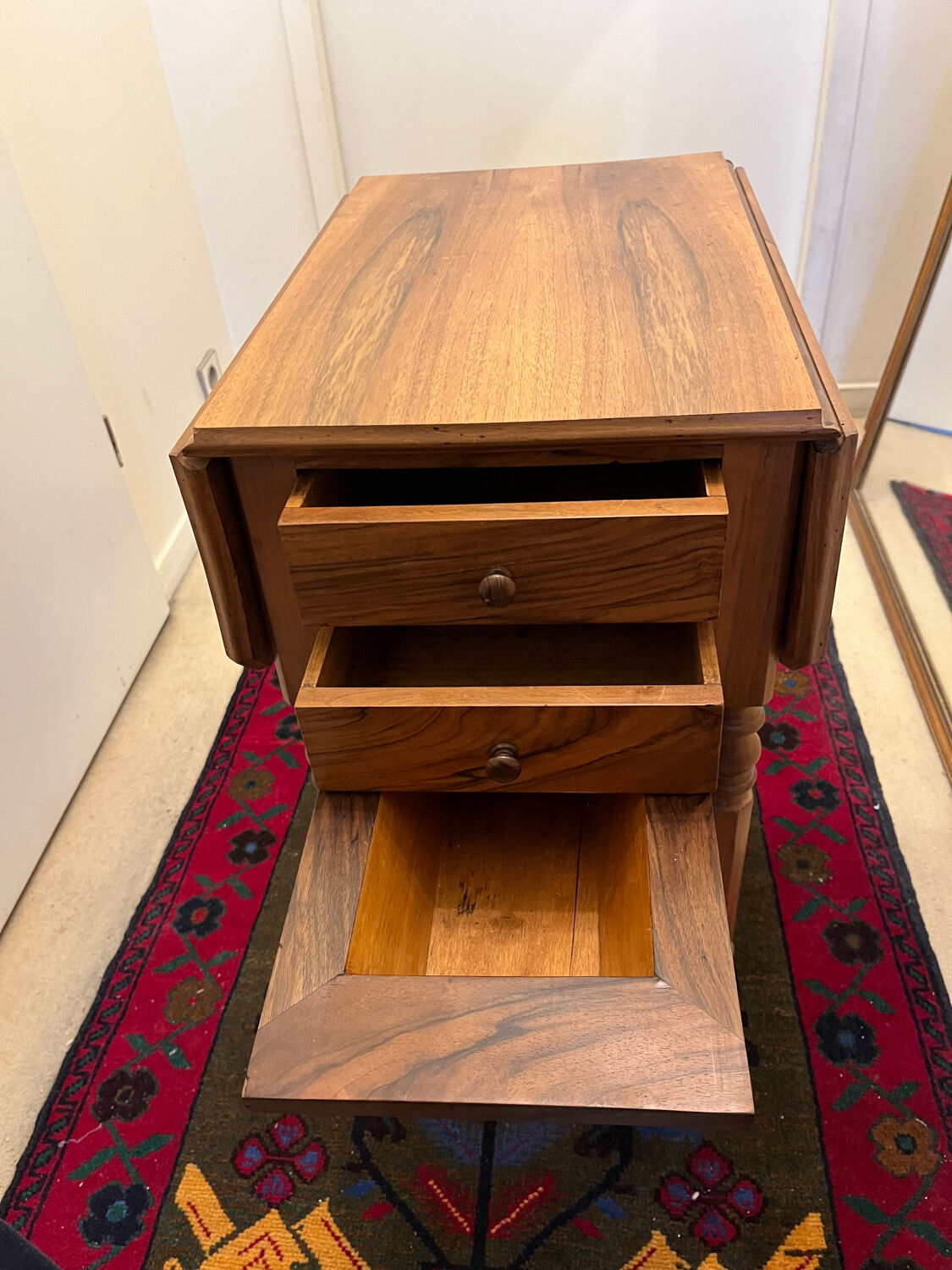 Table à ouvrage extensible