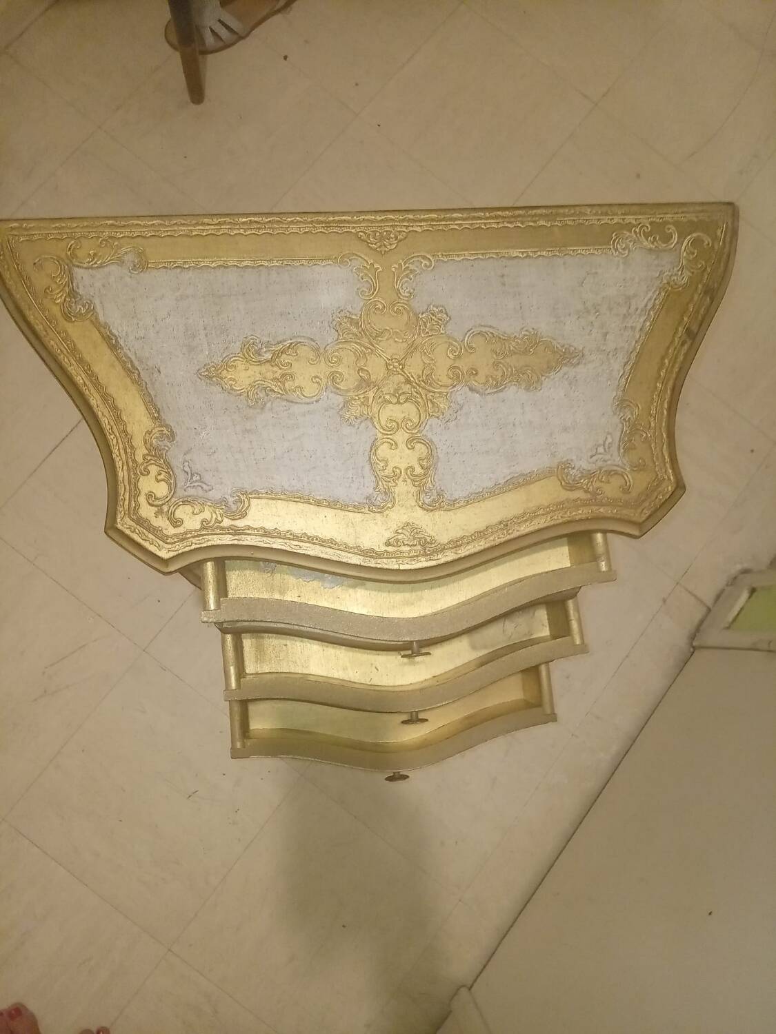 Table chevet 3 tiroirs 1950 -1970 italien bois doré