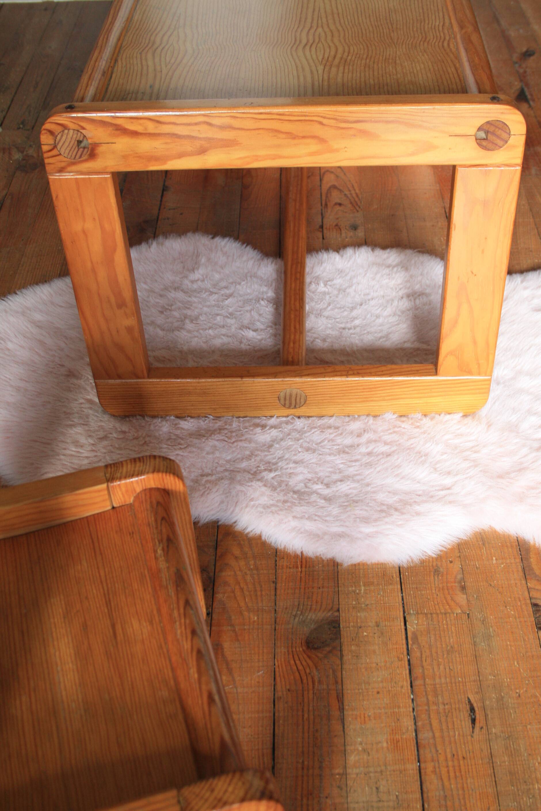 Bureau et chaise enfant brutaliste