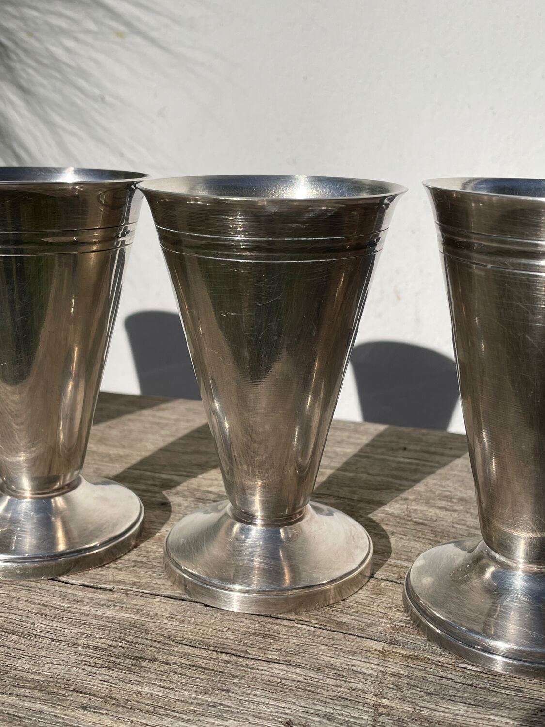 6 conical silver-plated metal bowls with hallmarks / Art Deco stemmed glasses