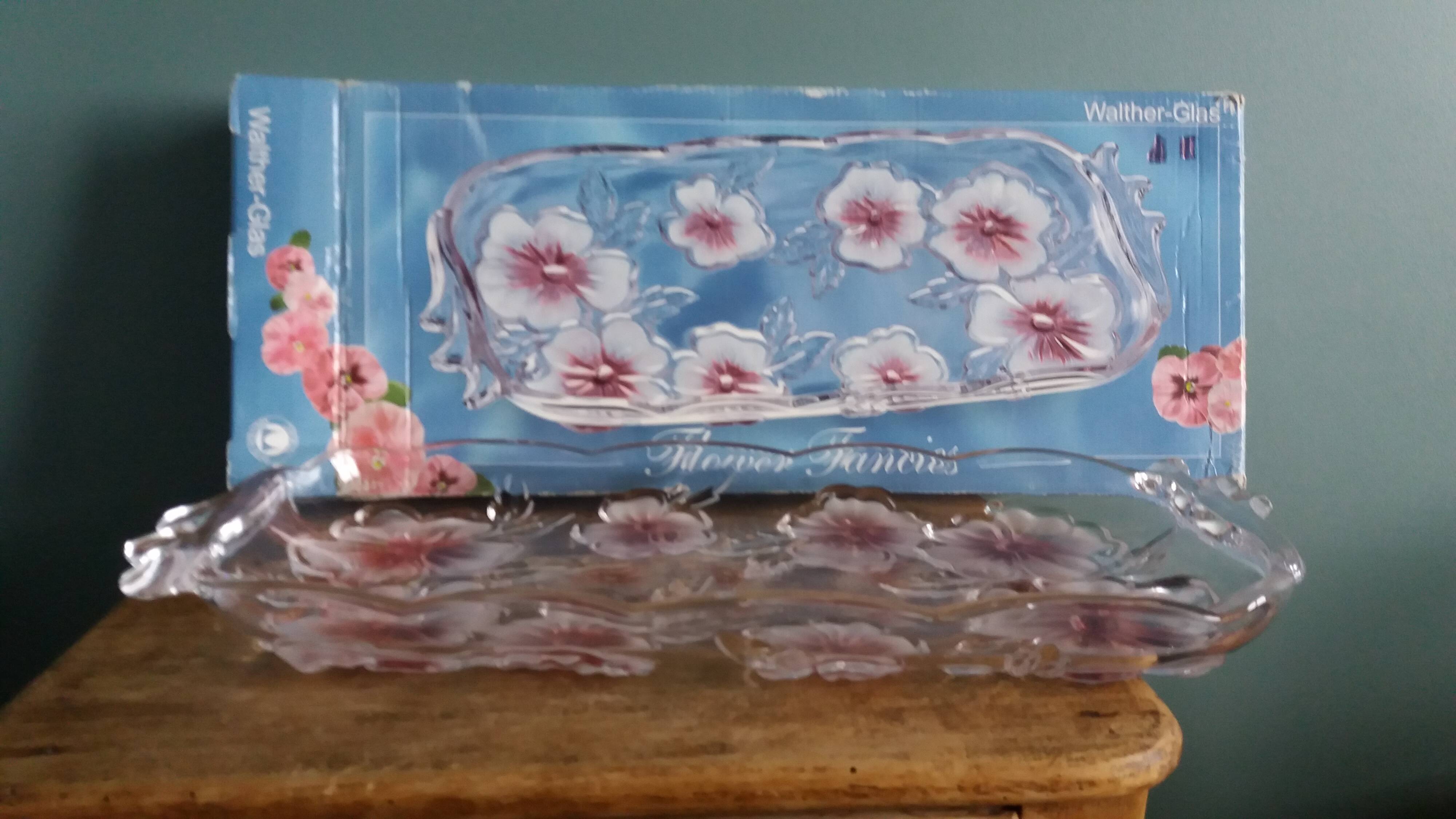 Walther-Glas flower fancies cake dish