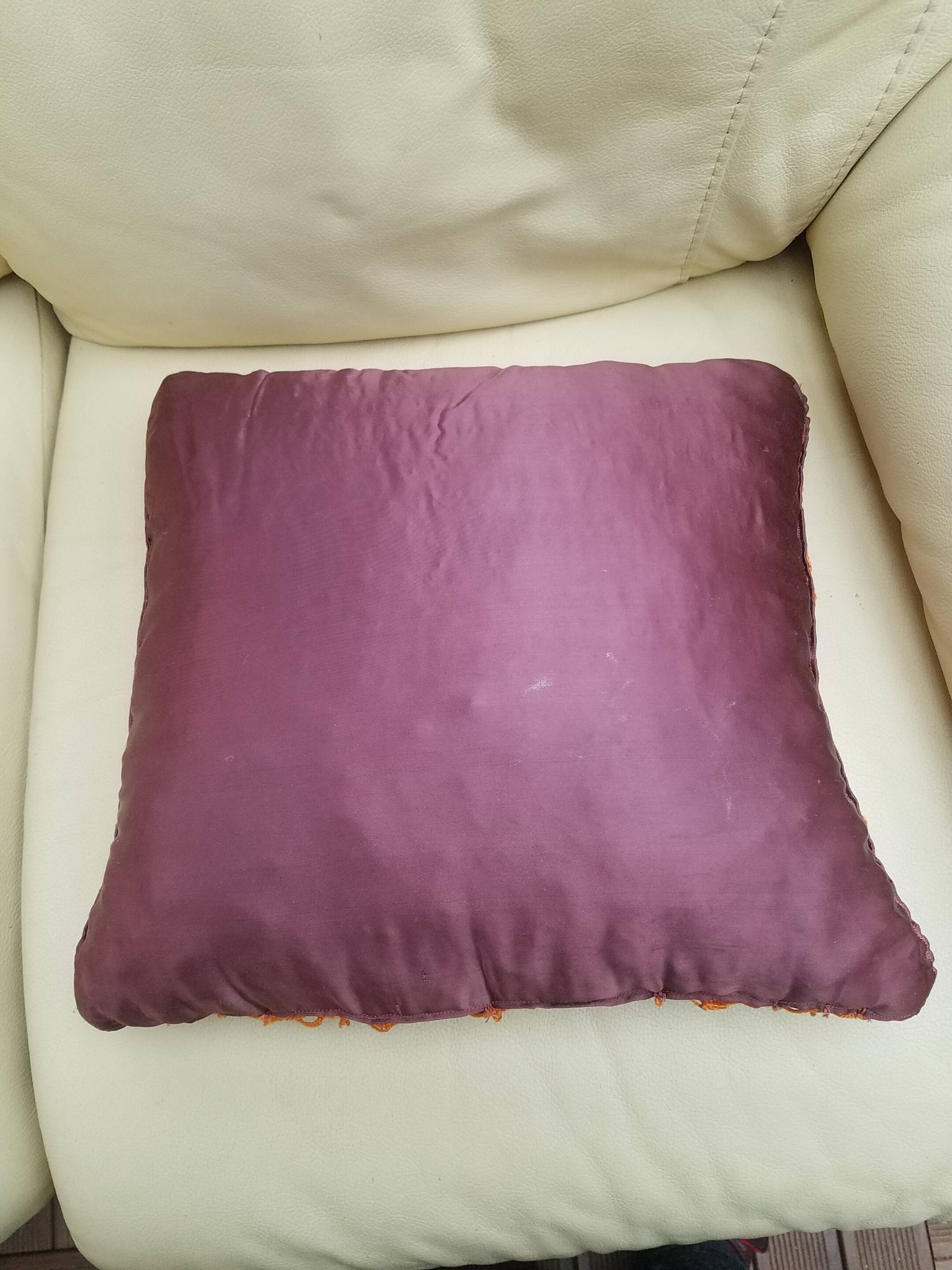 Coussin vintage au crochet