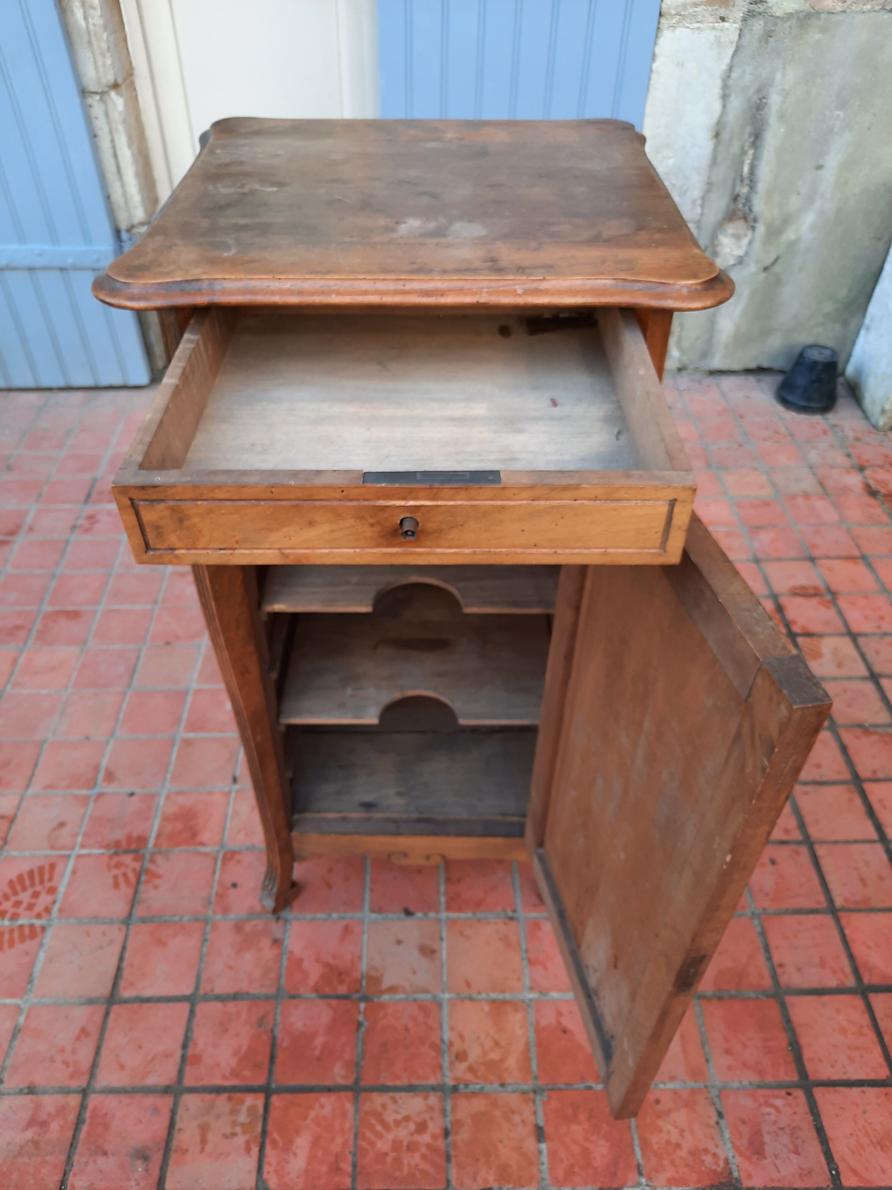 Small piece of furniture year 50