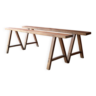 Paire de bancs de ferme en bois