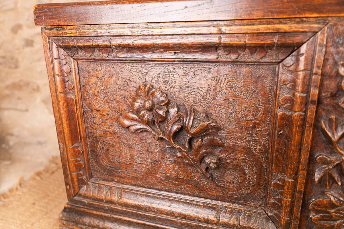 Antique Carved Solid Oak Chest – 2nd Half of the 18th Century