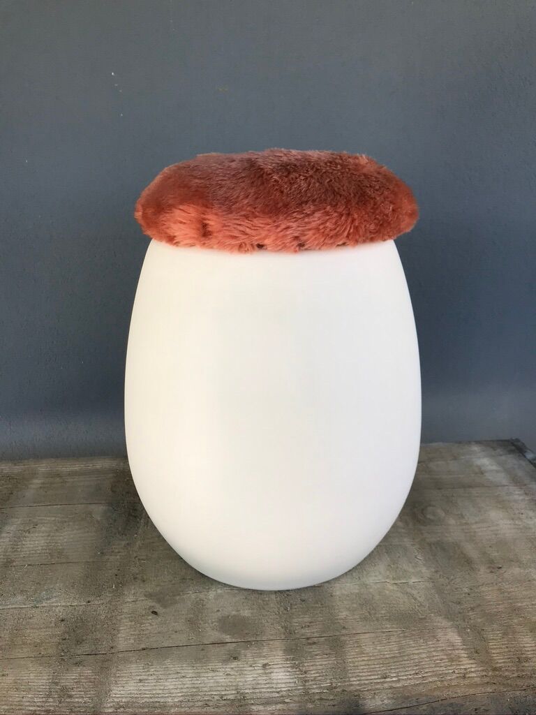 Vintage pouf "Egg" Allibert