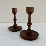 Paire de bougeoirs en bois