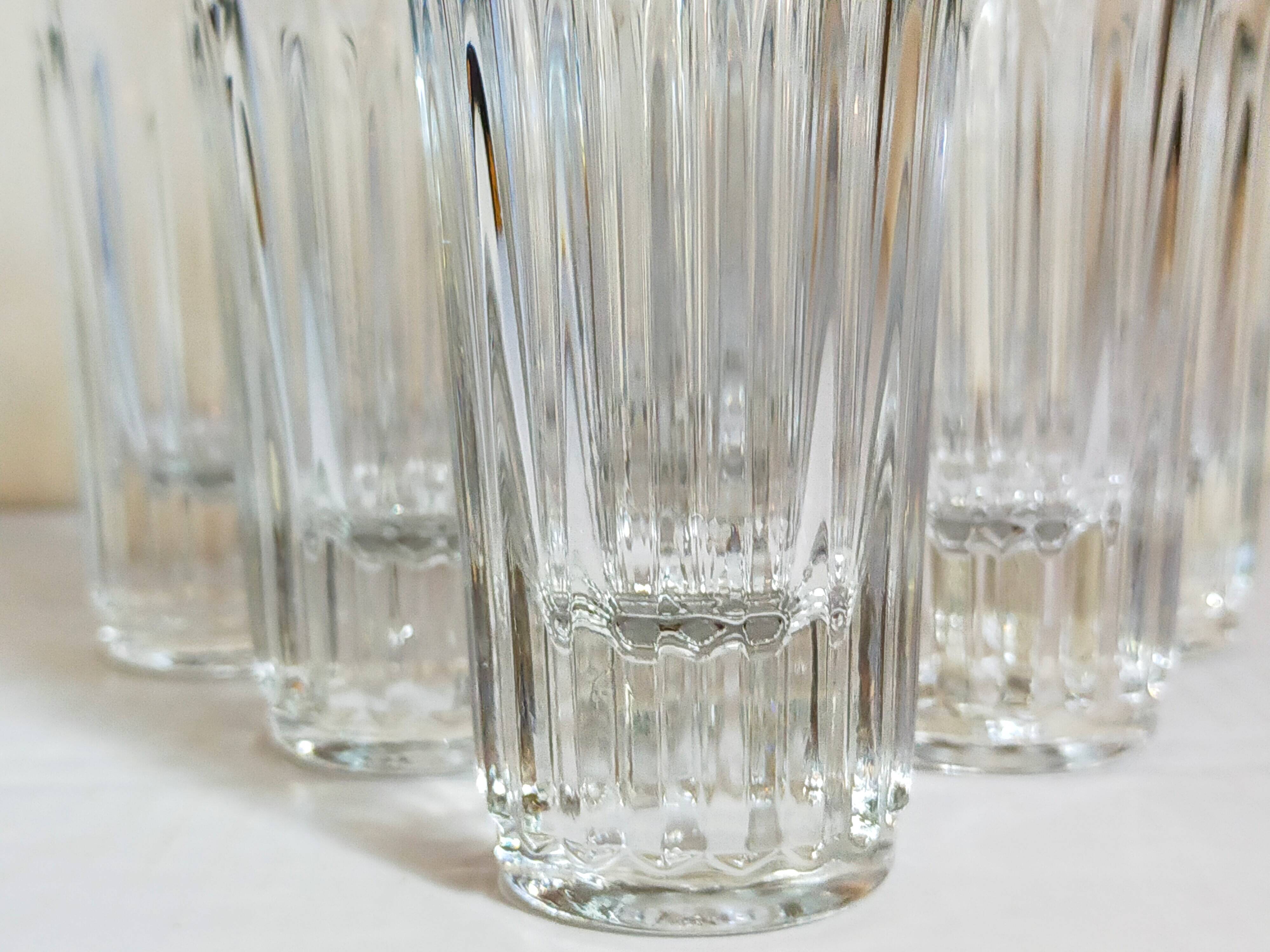 Six verres à anisette de bistrot vintages
