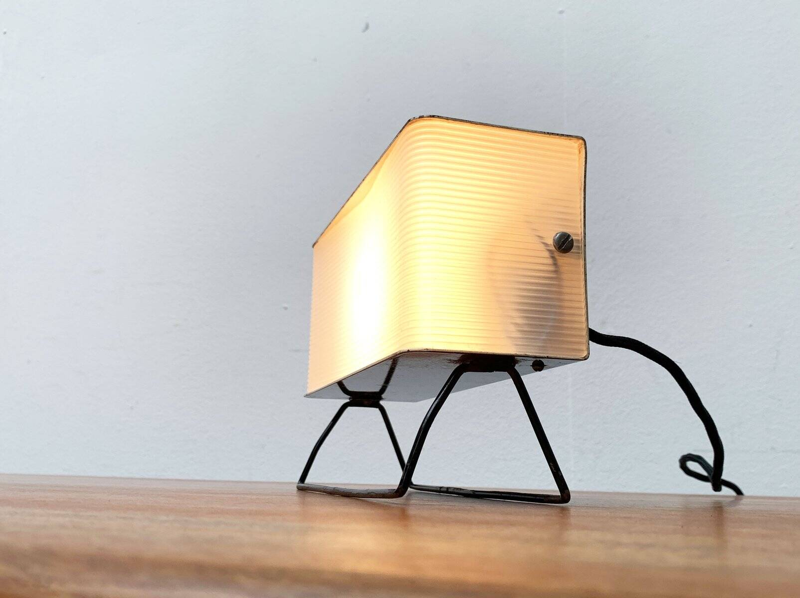 Lampe de table minimaliste tchèque des années 1960 de Pokrok.