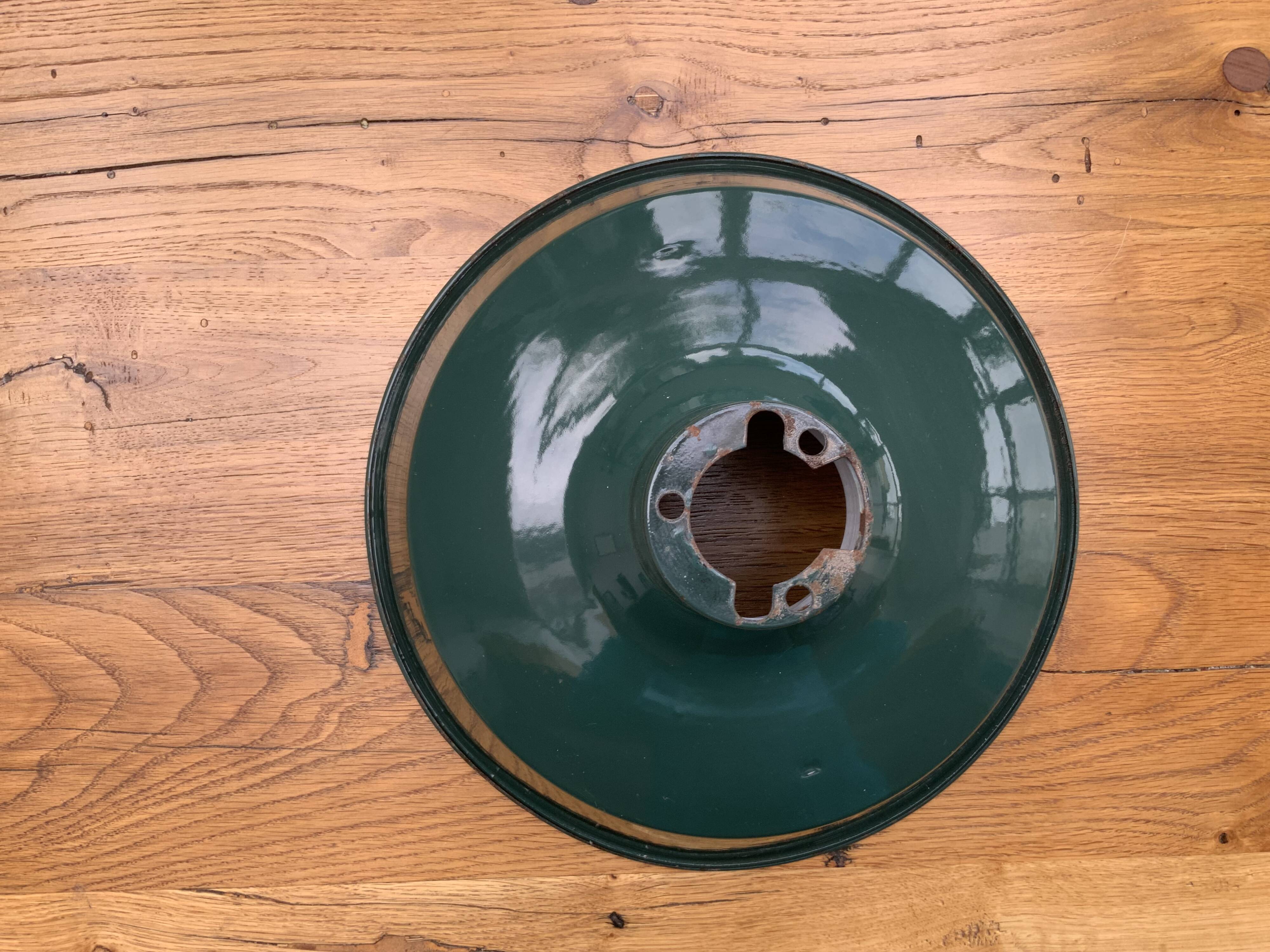 Industrial enamelled metal lampshade