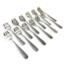 Coffret de 12 fourchettes à huitres de la marque ERCUIS en métal argenté de style art déco